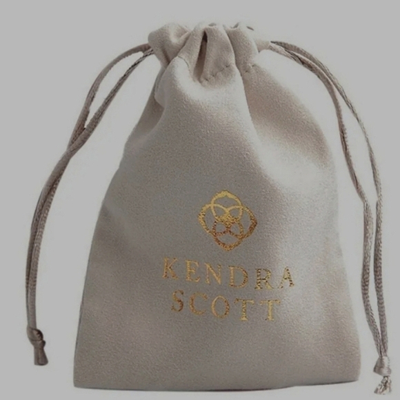 New Elisa Gunmetal Pendant Necklace in Grey Dichroic Glass - Picture 11 of 12